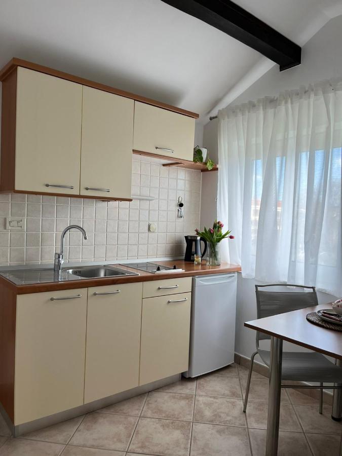 Apartments Marinovic Brzac ภายนอก รูปภาพ